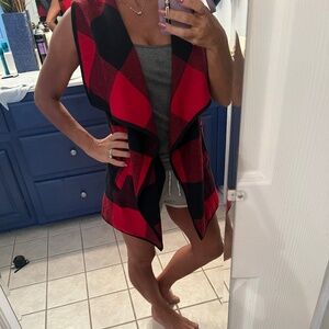 Set of 2 plaid Vest size small /medium